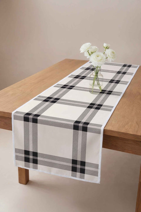 Beyaz Zemin Siyah Modern Kareli Runner