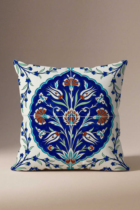 Geleneksel İznik Çini Desenli Kırlent Kılıfı