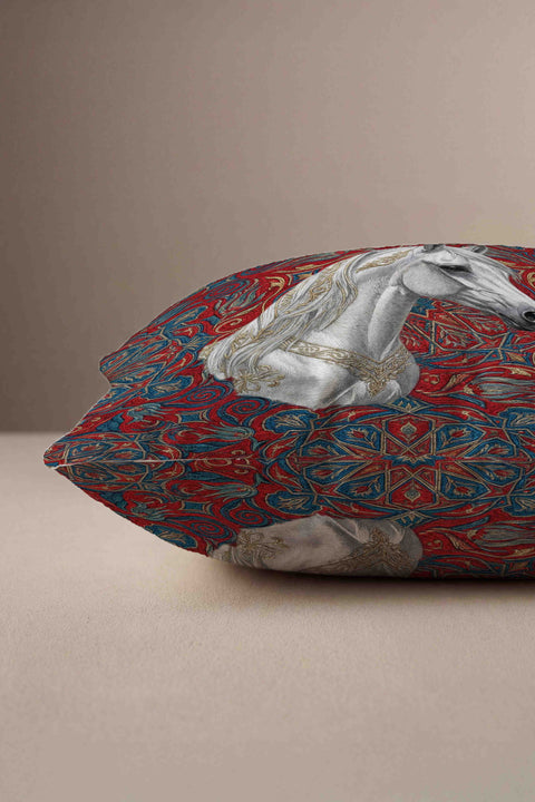 Çini Motifli Beyaz At Desenli Kırlent Kılıfı